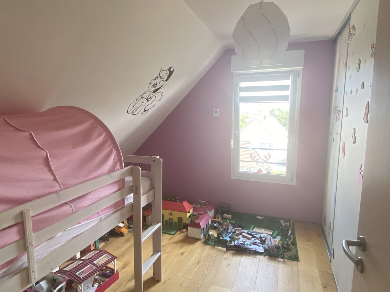 Weitbruch, belle maison récente 100m2 sur 4,7 ares. Vidéo disponible.