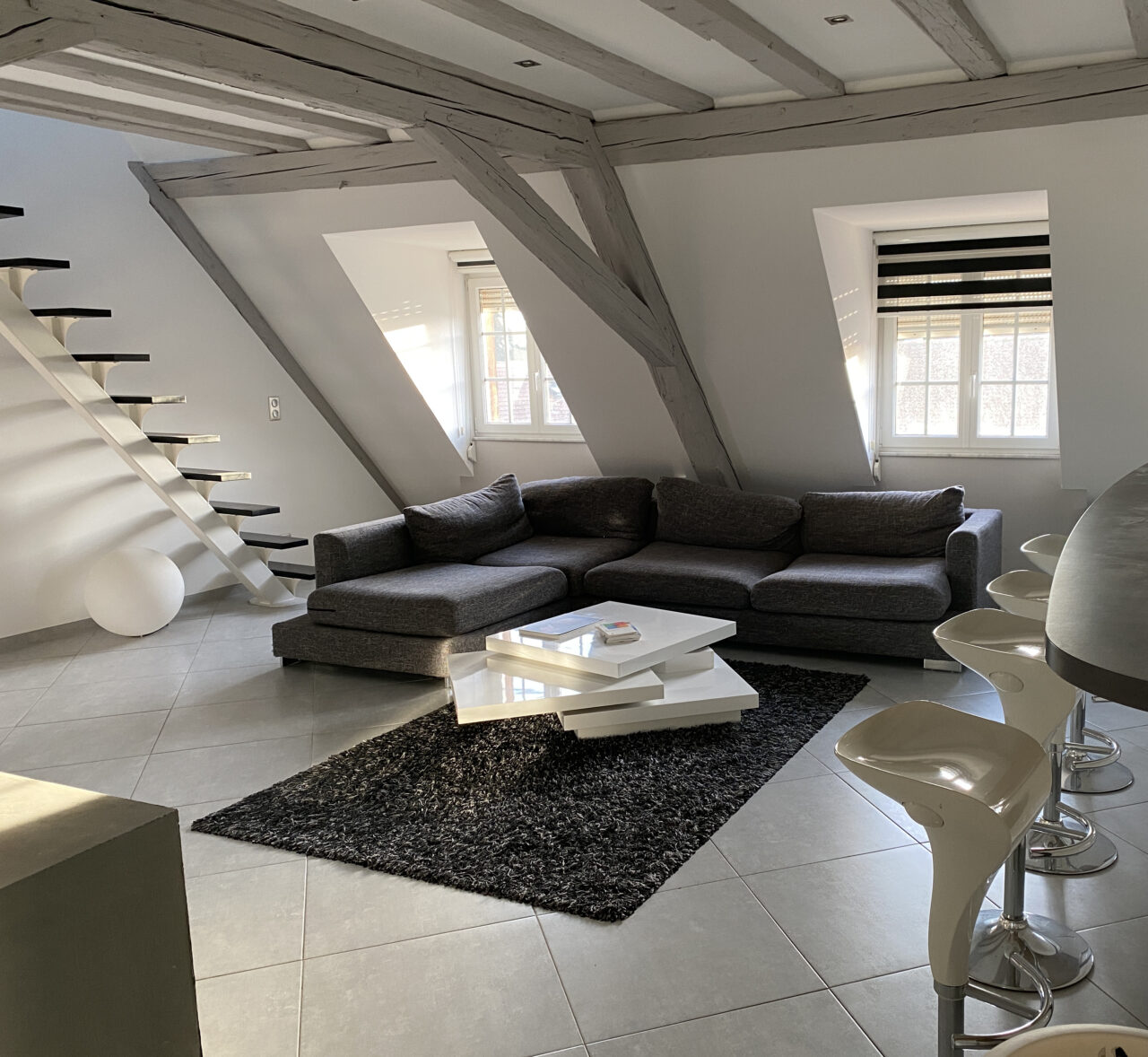 Haguenau très bel appartement 127m2 au sol, dernier étage, prox. halle aux houblons.