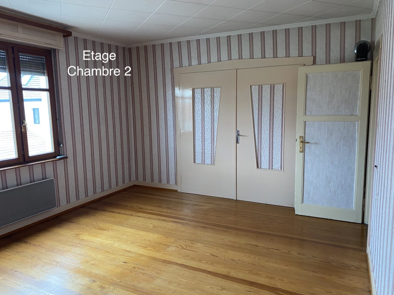 Roeschwoog, grande maison familiale, 3 garages, dépendance. L'ensemble sur 9,5 ares