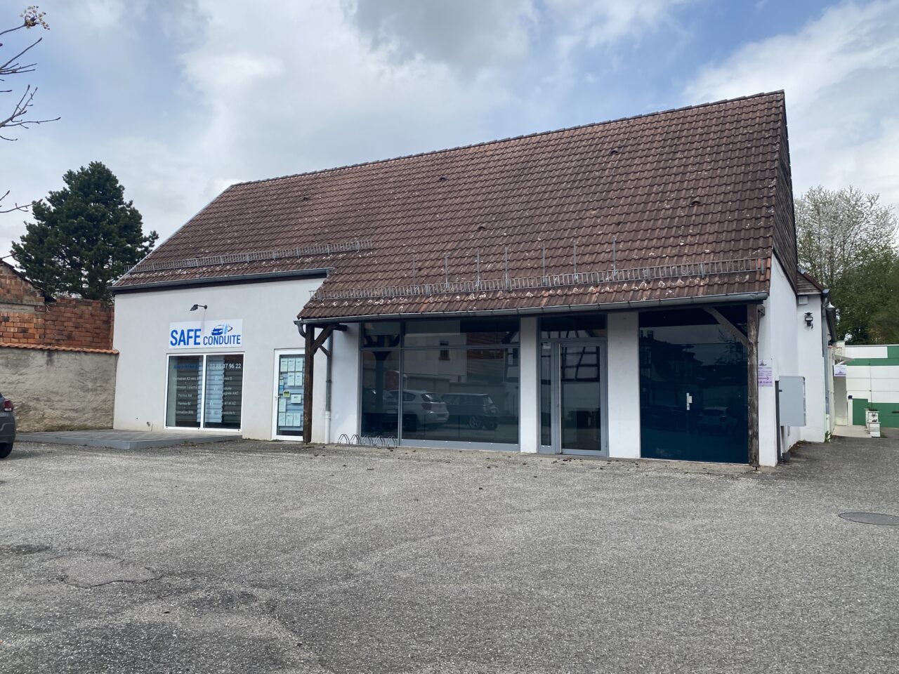 A louer à Betschdorf bureaux 79m2 avec vitrine