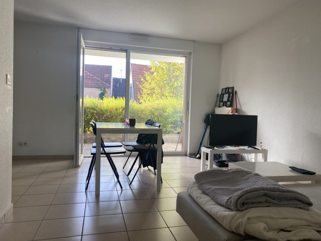 Haguenau, beau 2 pc avec terrasse, garage