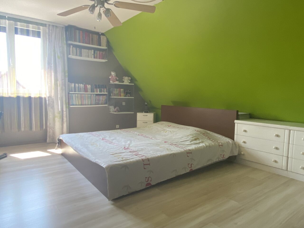 Batzendorf, très beaux volumes pour cette maison 6 pièces, 157m2 sur 6,55 ares. Vidéo disponible Batzendorf, très beaux volumes pour cette maison 6 pièces, 157m2 sur 6,55 ares. Vidéo disponible