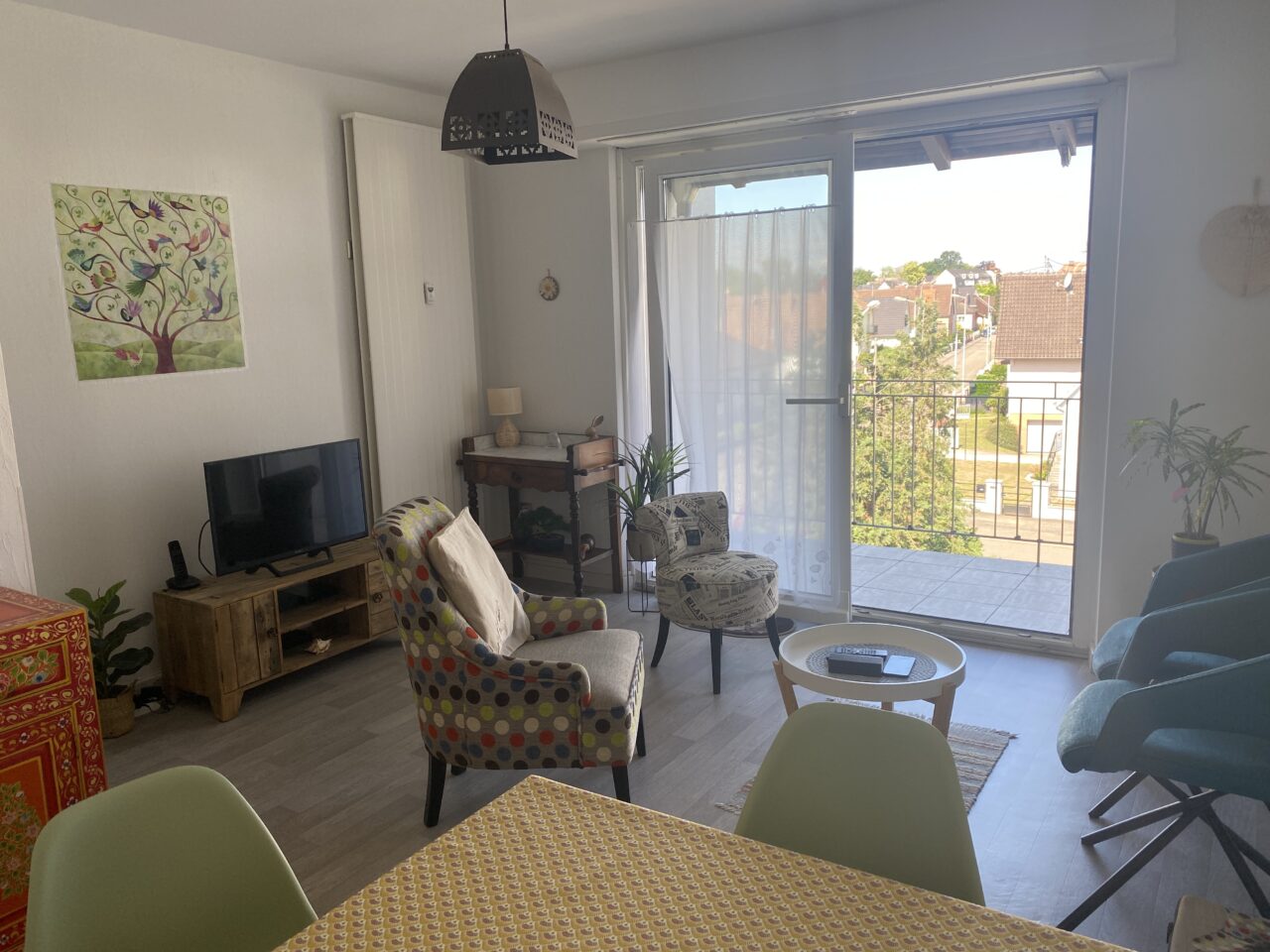 Très beau F2, balcon, garage