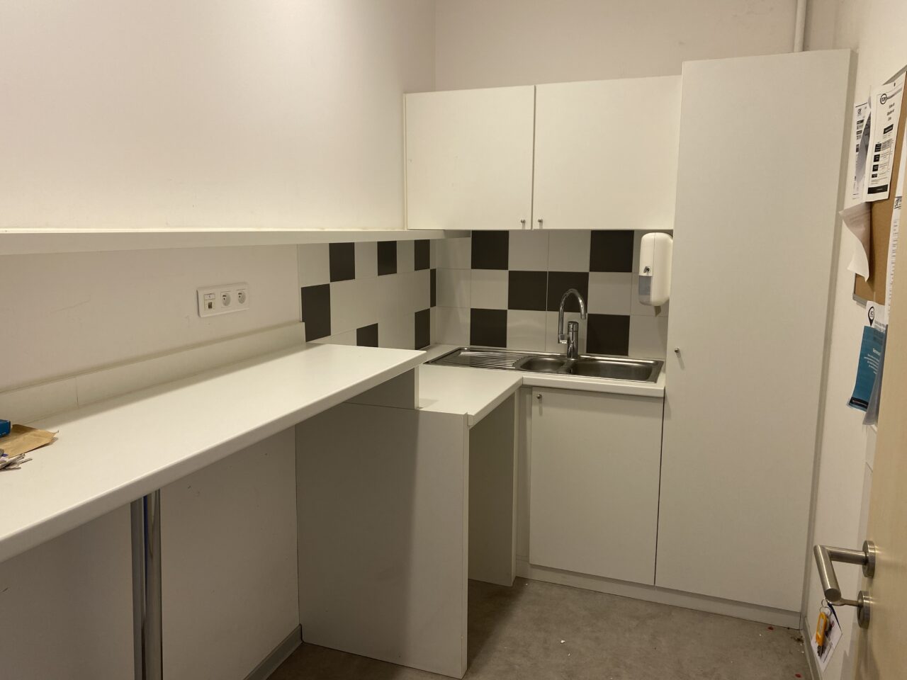 A louer à Betschdorf bureaux 79m2 avec vitrine