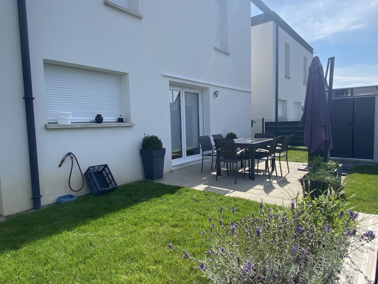 Haguenau très beau rez de jardin, 3pc, garage, parking.