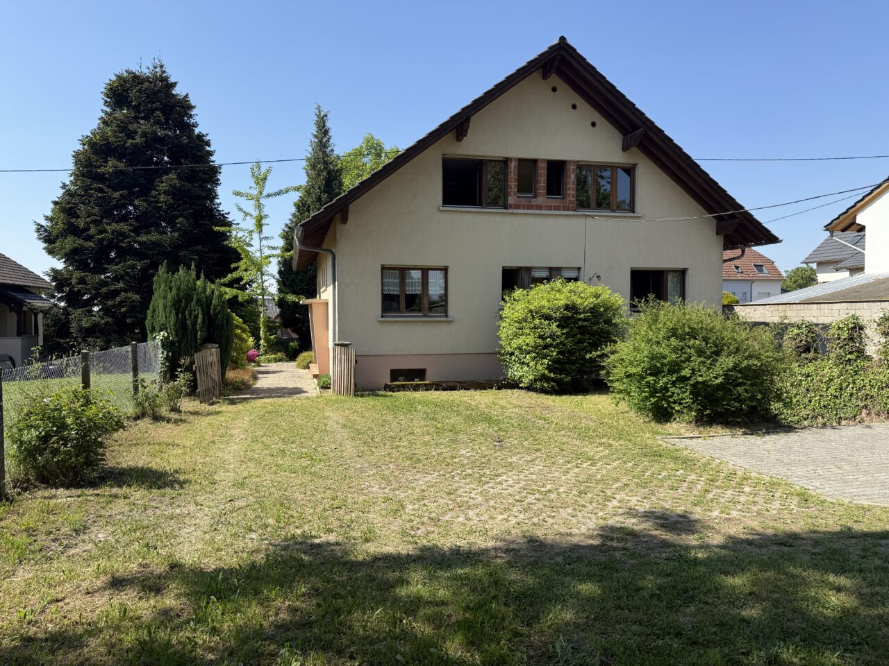 Betschdorf maison familiale 205m2 sur 16 ares