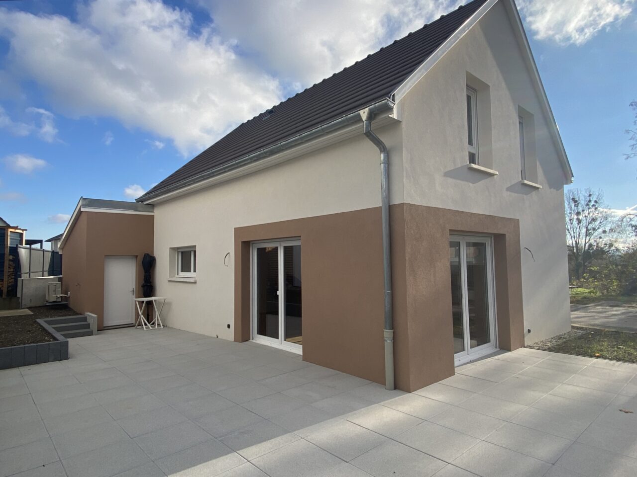 Bischwiller, belle maison neuve avec open space, terrasse, garage.
