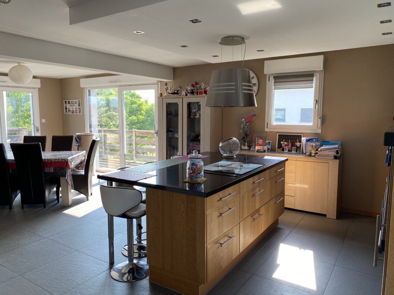 Weitbruch, belle maison récente 100m2 sur 4,7 ares. Vidéo disponible.
