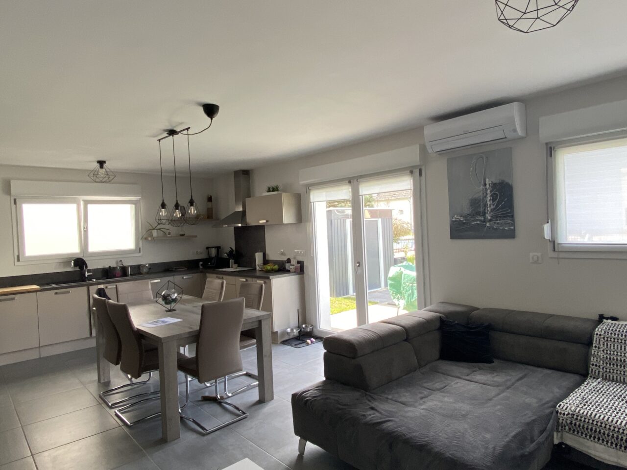 Haguenau très beau rez de jardin, 3pc, garage, parking. Vidéo