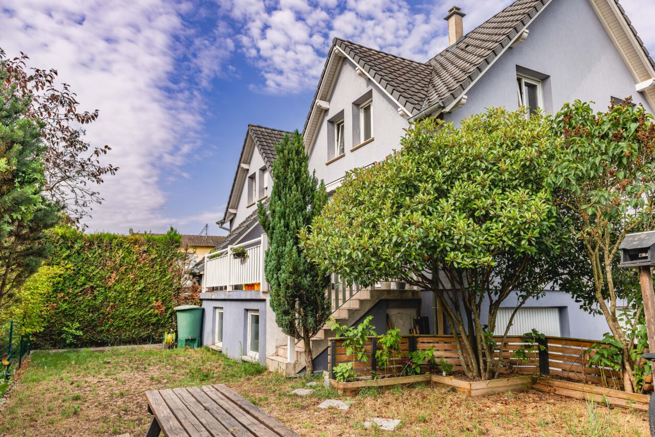 Haguenau belle maison mitoyenne 125m2 sur 2,6 ares. Vidéo disponible