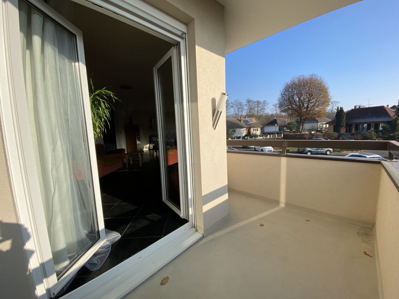 Marienthal, très beau F4 de 87m2, balcon, 2 garages