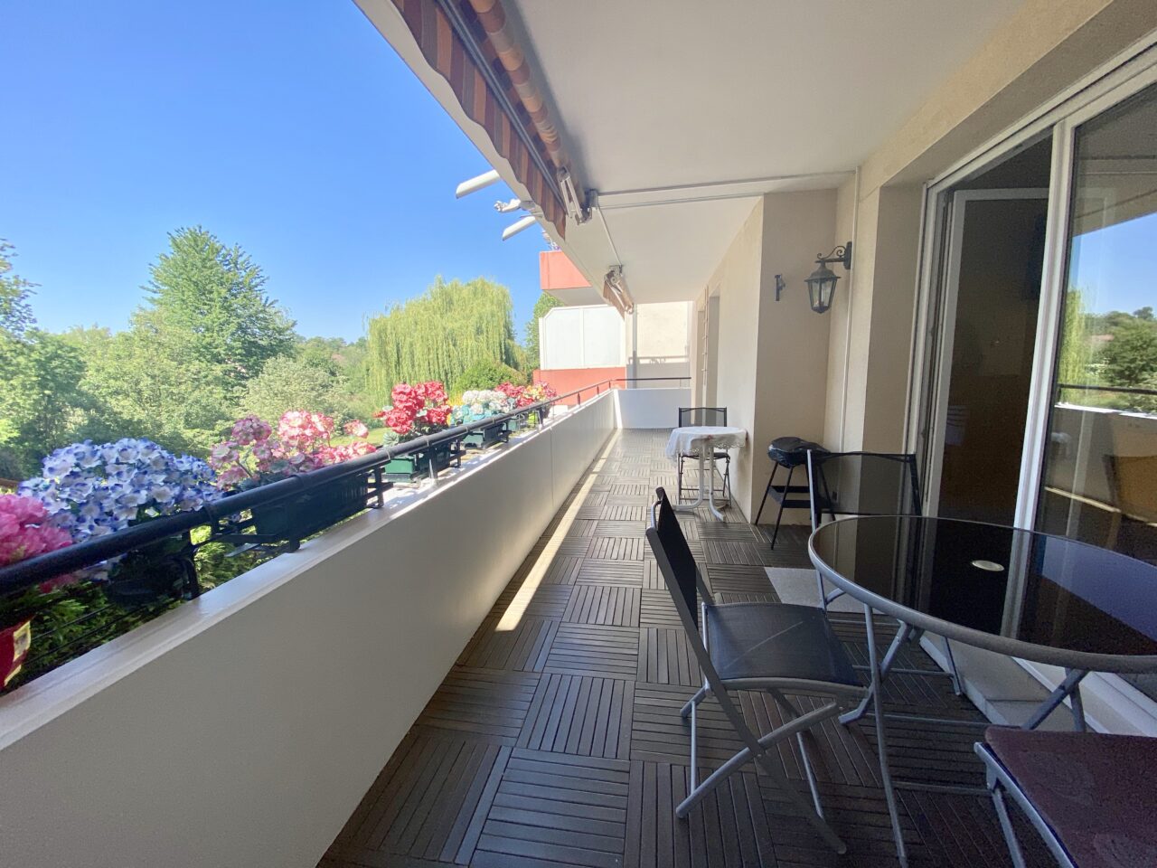 Haguenau très beau F4, 77m2, grande terrasse, garage, parking.